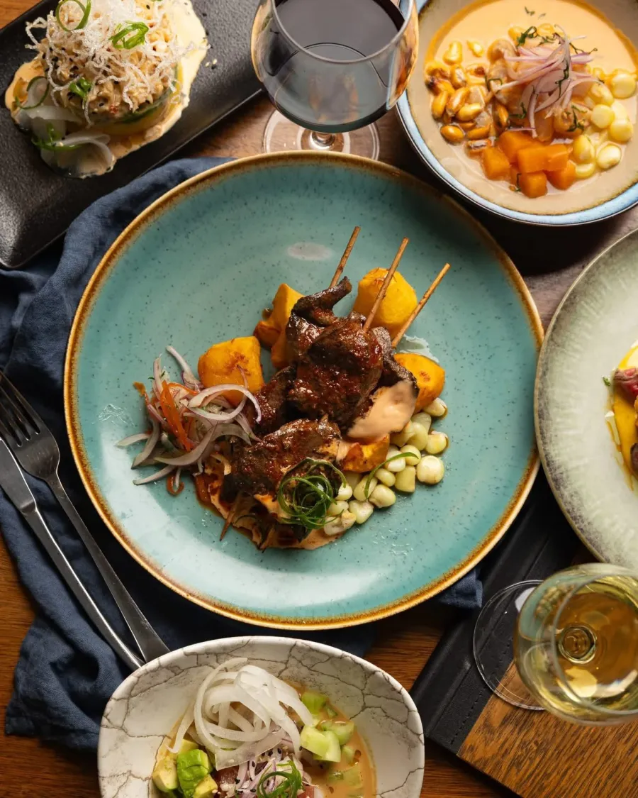 Anticuchos, Ceviche und Causa